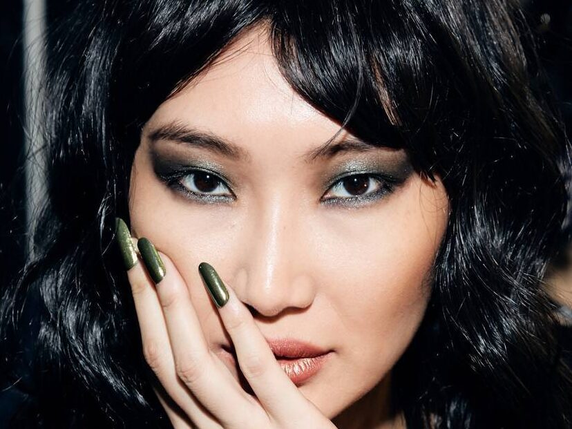 Mastering the art of a perfect smokey eye 1 mastering the art of a perfect smokey eye